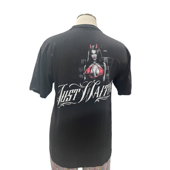 "Just Waiting" Graphic T XL Gothic Classic Festival Rock Concert Skateboard Bold - Picture 5 of 9